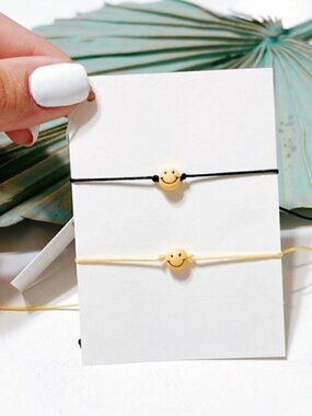 SmileyfacebraceletB1